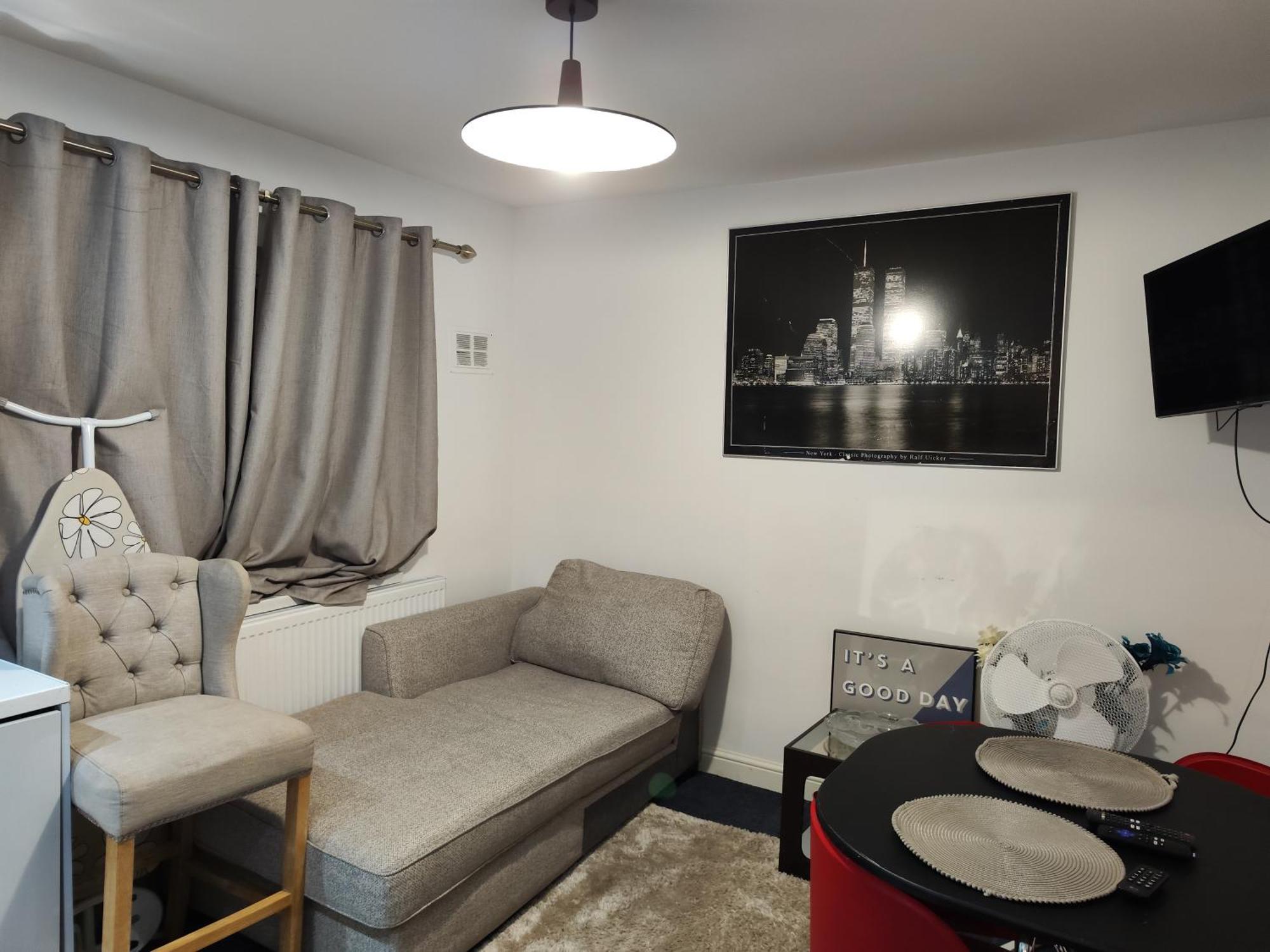 Garden Of Peace Apartment Erith Exterior photo